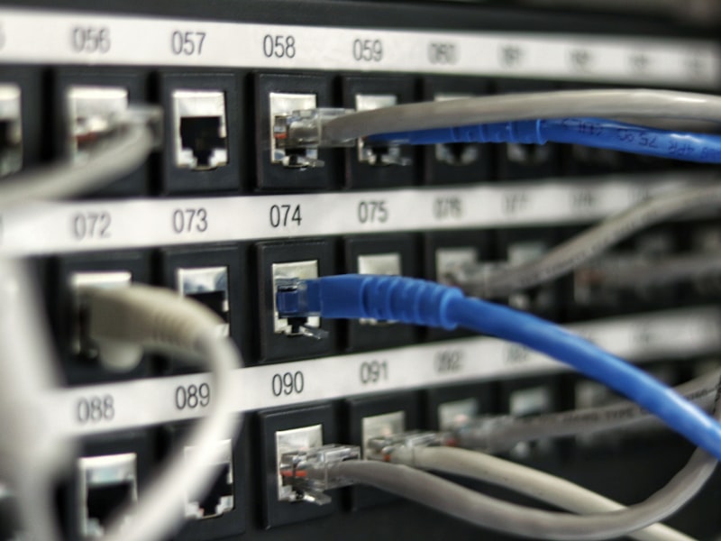 Dedicated CCTV PoE network switch with long-range mode